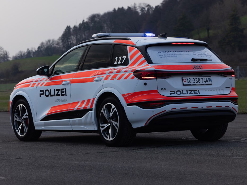 Patrouillenfahrzeug Audi Q6 e-tron quattro