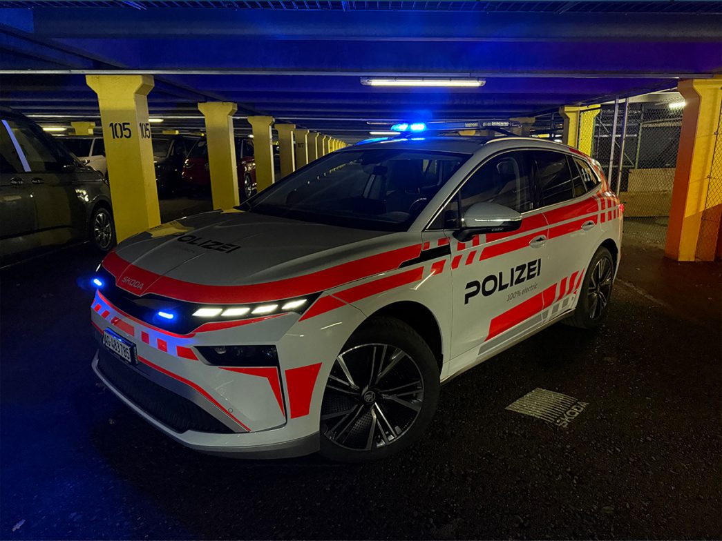 Skoda ENYAQ 85x 4x4 (BEV) Polizei