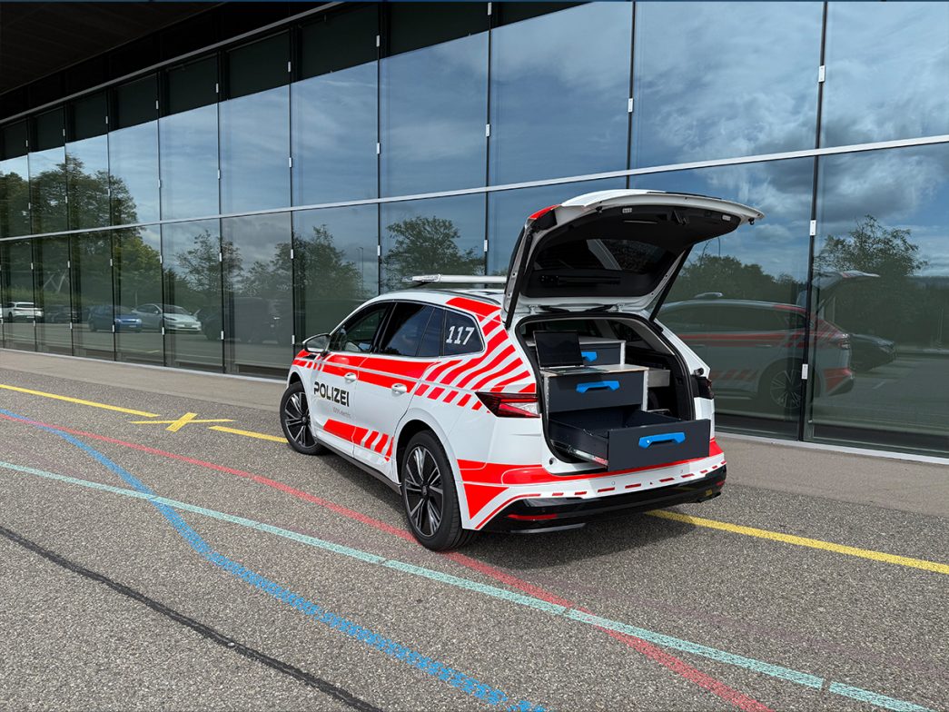 Skoda ENYAQ 85x 4x4 (BEV) Polizei